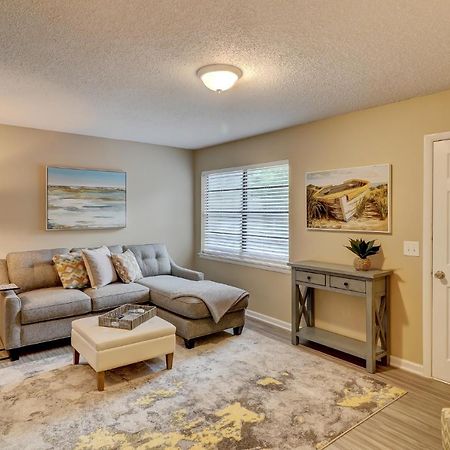 #111 Elaborate Condo Ideal Location 2Brm/2 Parking 希爾頓黑德島 外观 照片