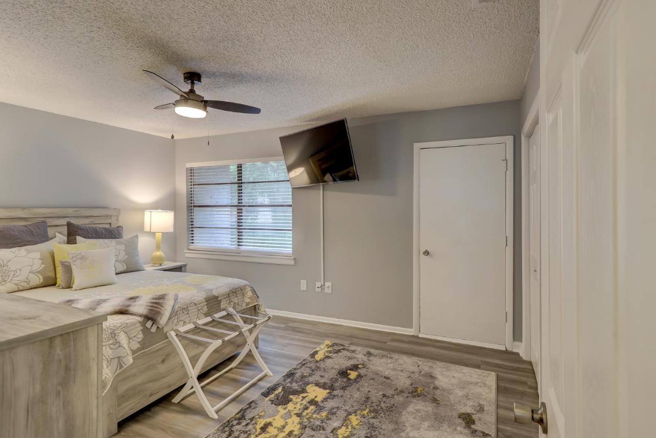 #111 Elaborate Condo Ideal Location 2Brm/2 Parking 希爾頓黑德島 外观 照片