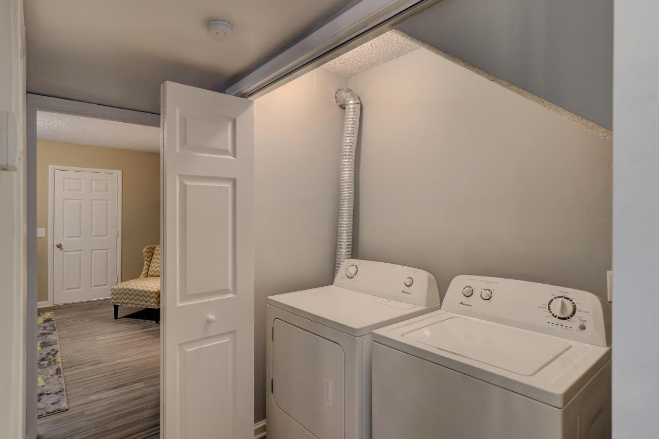 #111 Elaborate Condo Ideal Location 2Brm/2 Parking 希爾頓黑德島 外观 照片